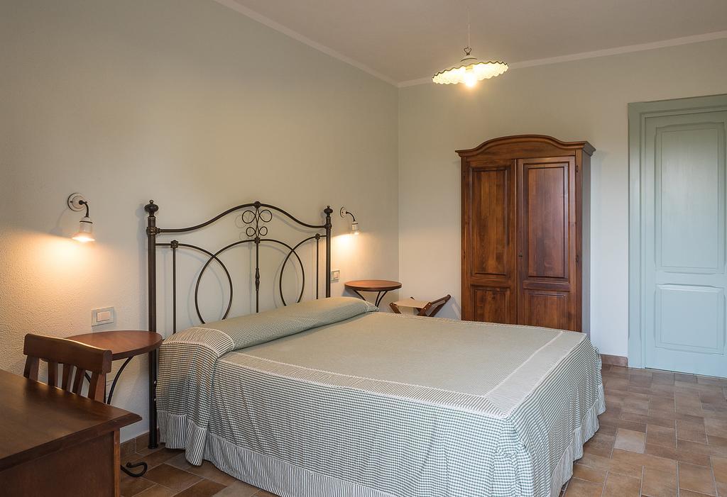 B&B Corte Degli Struzzi Pescia Romana Rum bild