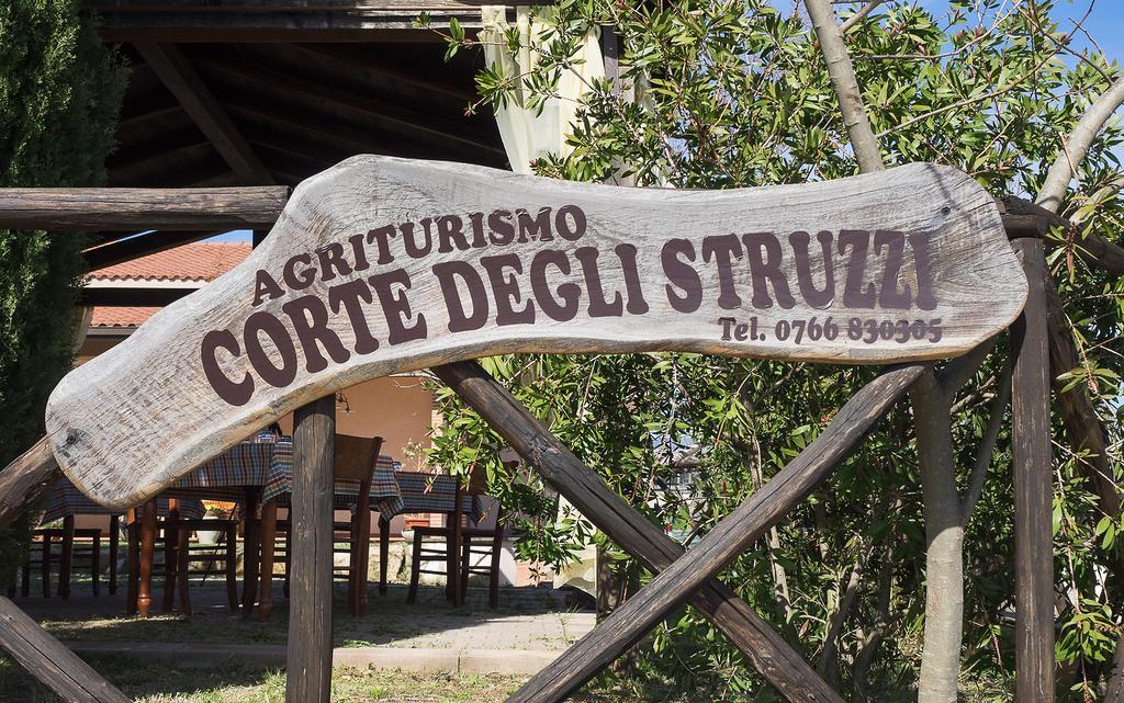 B&B Corte Degli Struzzi Pescia Romana Exteriör bild